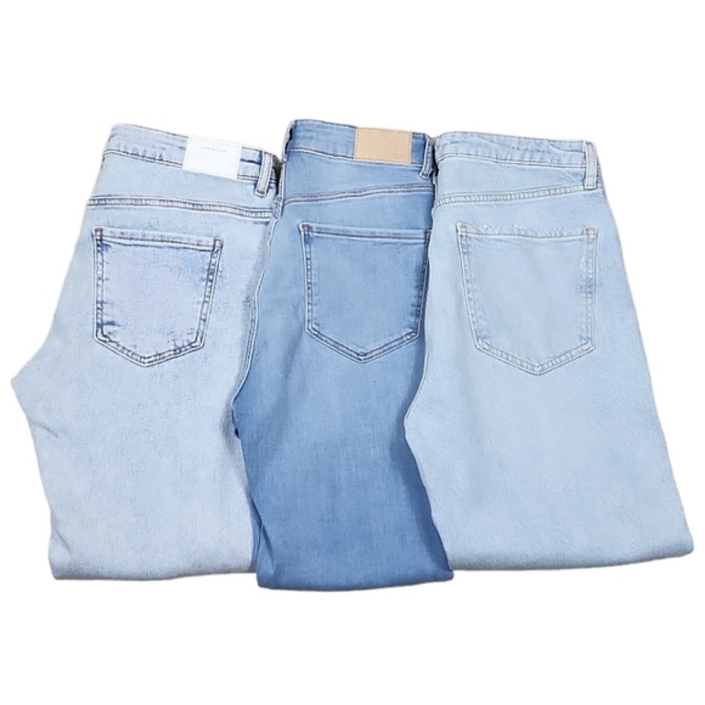 2 Pairs NWOT Zara Jeans ( the one is on the middle blue color isn’t available)